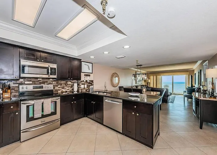 Apartment Living Beachfront *